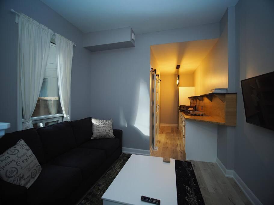 Brand New 1 Bedroom Centrally Located Гамильтон Экстерьер фото